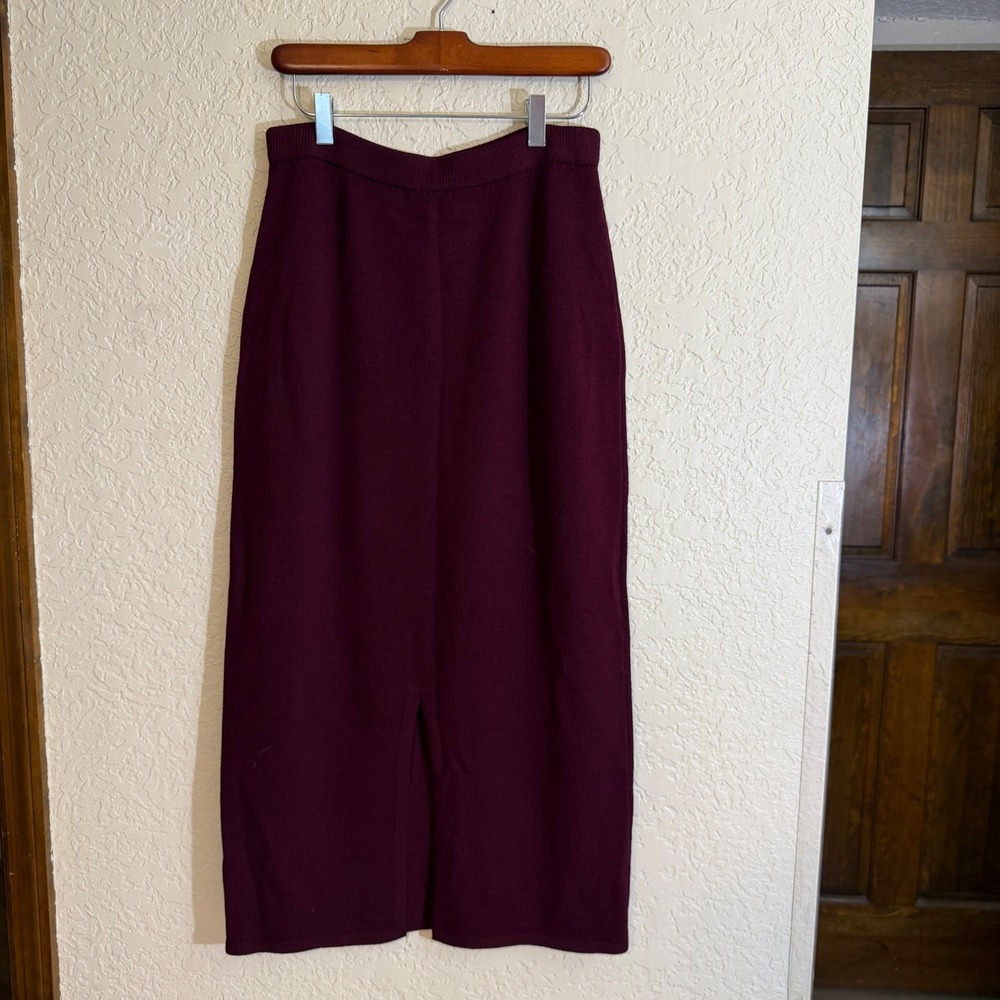 St John Collection Santana Knit Maxi Skirt Womens 6 Burgundy Slit Classic Career - Picture 3 of 7